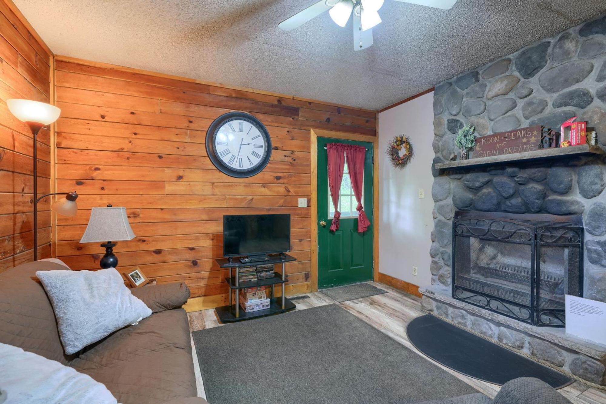 Blue Rose Cabins - Rosebud Cabin Logan Εξωτερικό φωτογραφία